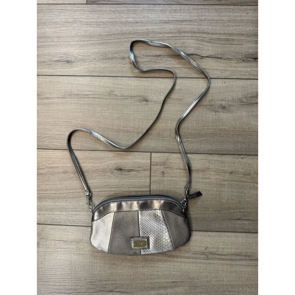 Relic Clutch With Crossbody Strap Purse Women’s Bag Small Event